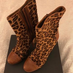 Leopard leather platform boots